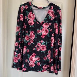 Women’s Floral V-Neck Long Sleeve Top - Black and‎ Pink Size 2X